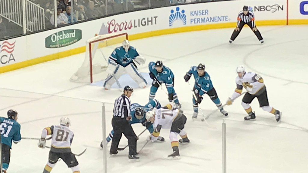 Golden Knights win 5-1, advance to Western Conference Finals