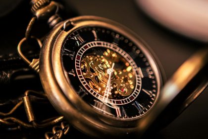Hundreds line up at Westfield Topanga mall for Swatch, Audemars Piguet pocket watch