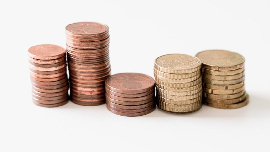 'K-shaped' economy is giving way to an 'E-shaped' divide