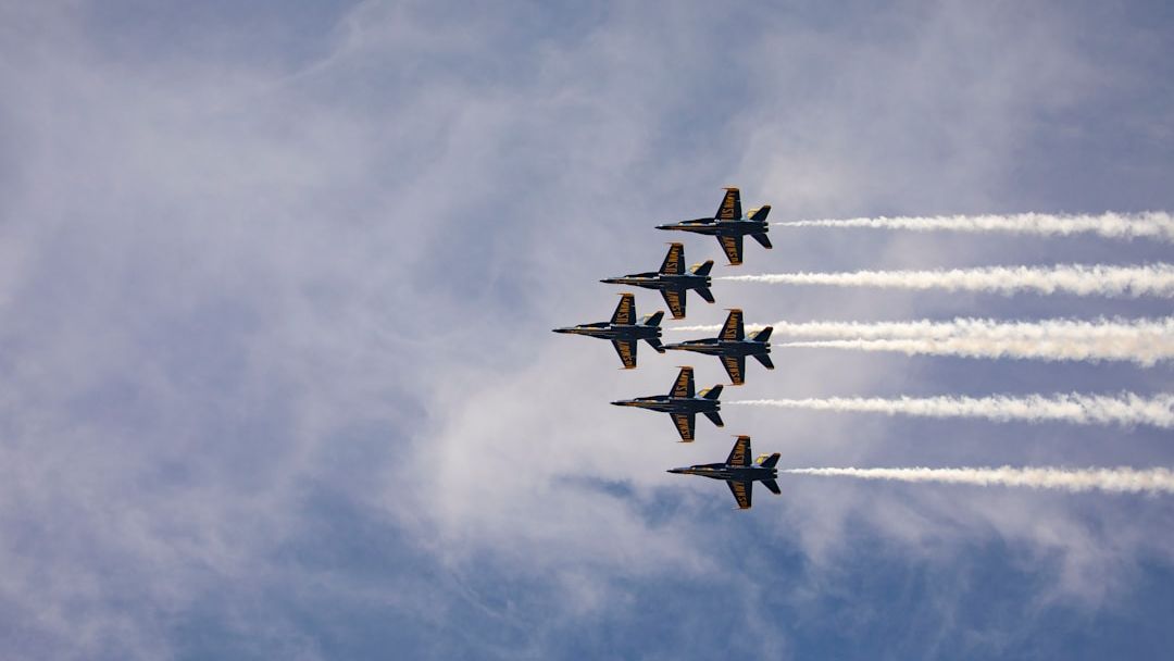 2 Navy jets crash in midair during air show in Idaho