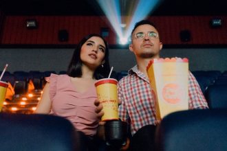 6 Frugal Movie Theater Habits Even Wealthy People Still Won't Quit