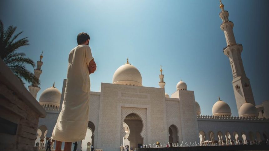 3 men killed in San Diego mosque shooting and both teenage suspects dead, police say