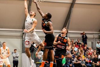 Connecticut takes on Seattle, seeks to end 5-game skid