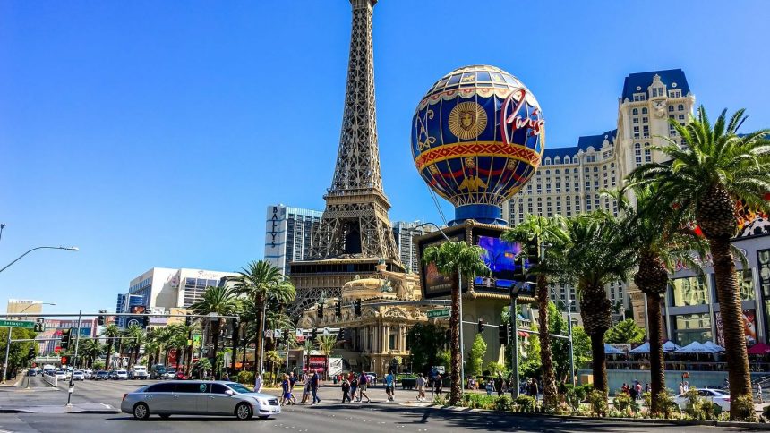 Iconic Las Vegas burger joint closes its doors, blames rising costs for city’s decline