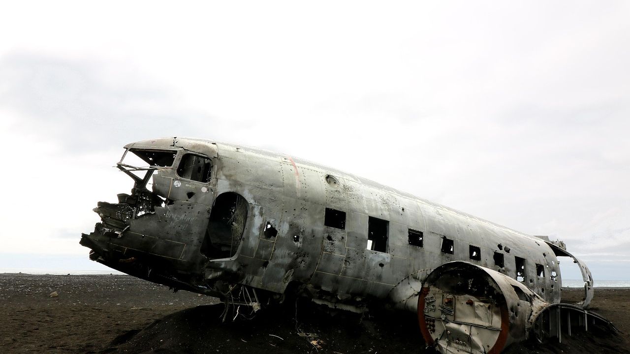 Suspected drug trafficker rescued from plane crash linked to politician