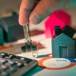 Weekly Mortgage Rates Rise Under Gloomy Economic Clouds
