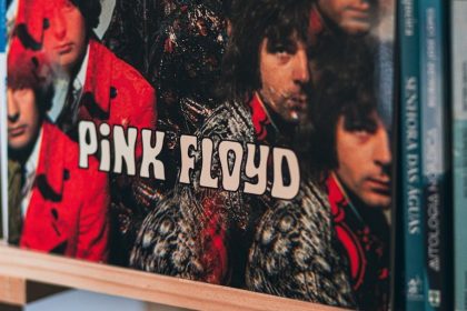 8 Albums Every Car Had in the '70s - How Many Do You Remember?