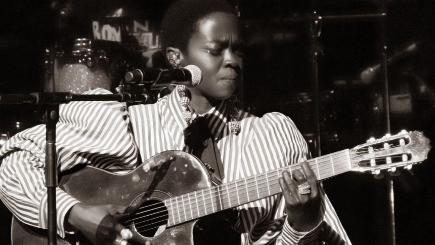5 Singers Who Disappeared at the Height of Their Fame - Here Is What Happened