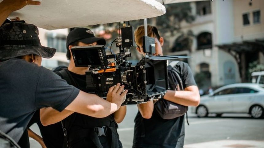 5 Hollywood Etiquette Rules Fading Fast - and Their Disappearance Should Alarm Everyone