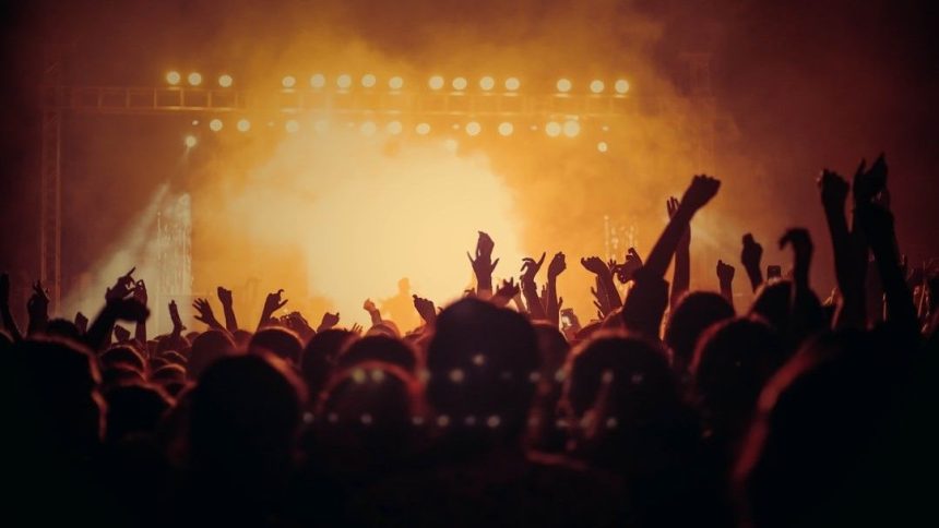 If You Went to a 1980s Pop Concert These 7 Moments Will Feel Strangely Familiar