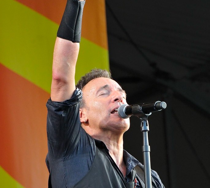 7 Classic Albums Recorded Under Bizarre Circumstances