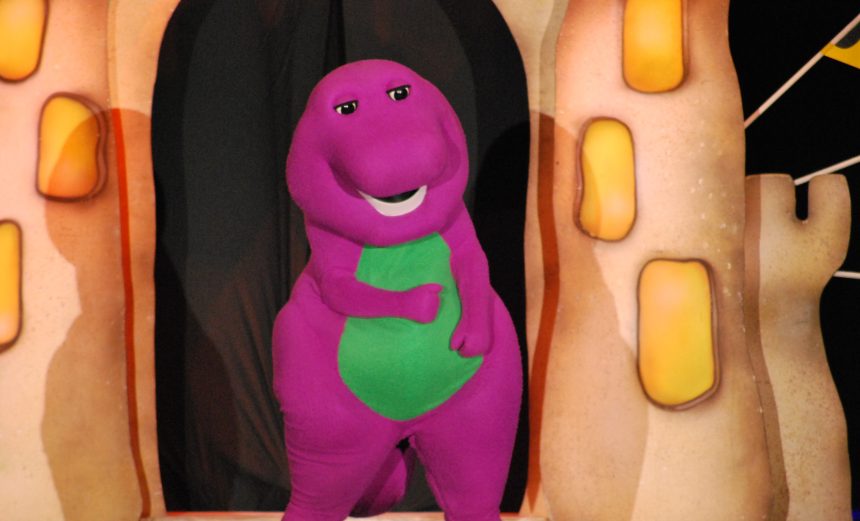 7 Childhood Shows That Had Shockingly Dark Behind-the-Scenes Secrets