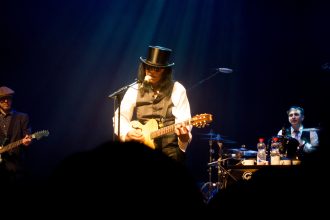 3 Musicians Who Didn't Become Famous Until After 40