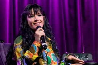 11 Pop Stars Who Almost Quit Before Their Big Break