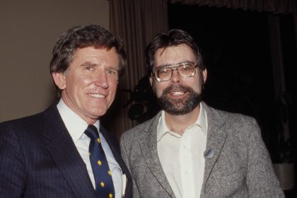 7 Authors Who Wrote Under a Fake Name to Avoid Their Own Fame