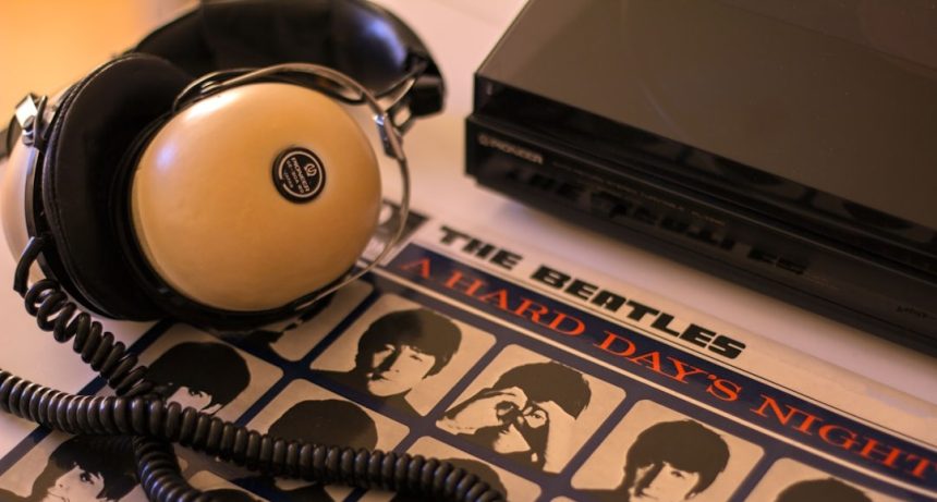 10 Songs That Radio Stations Refused to Play But Became Career-Defining Hits