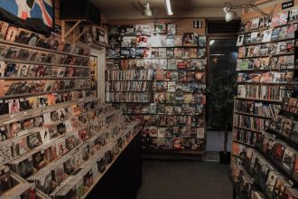 If You Remember These 9 Movie Rental Stores, You're Officially Old