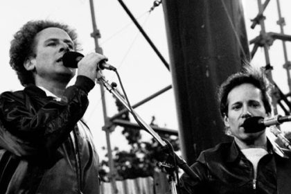 12 Songs That Topped the Charts Without a Single Music Video