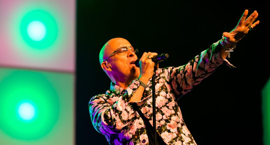 9 Musicians Who Completely Disappeared After One Hit Song - Here's Where They Are Now
