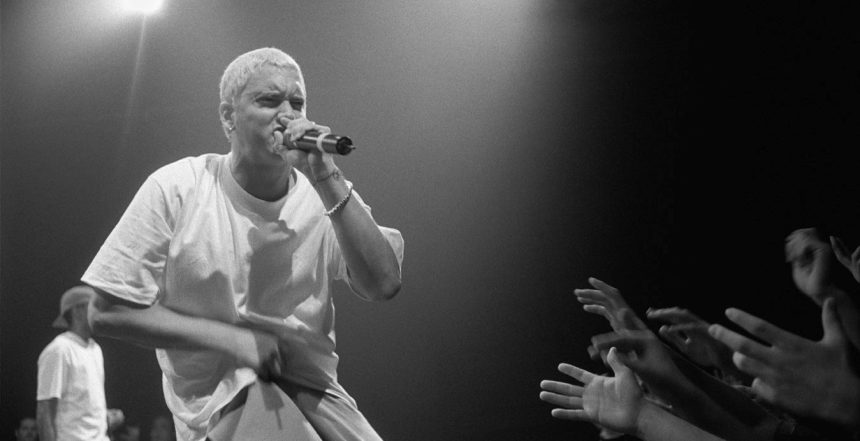 7 Pop and Rock Musicians Who Have Won the Oscar for Best Original Song