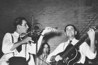8 Duets Recorded by Singers Who Were Never in the Studio Together