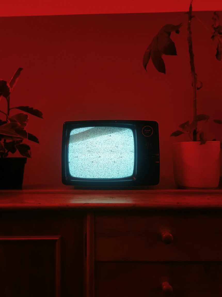 If You Remember These 7 Show Openings, You Grew Up on Live TV