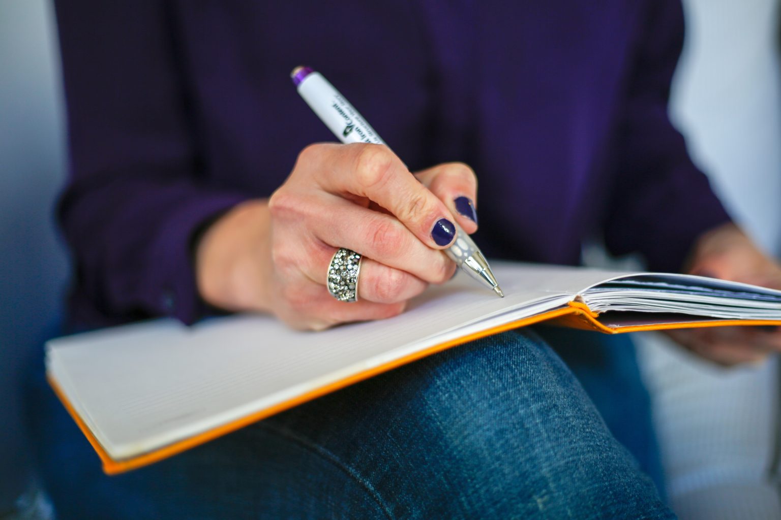 Write In Calligraphy Font How Agatha Christie Planned Her Mysteries Before Writing Them - Las ...