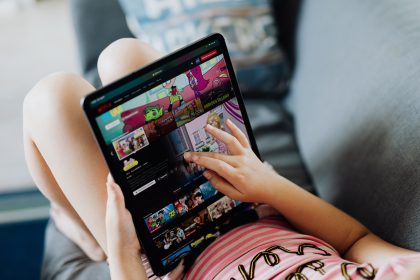 How Streaming Platforms Measure Whether a Movie Is a Hit