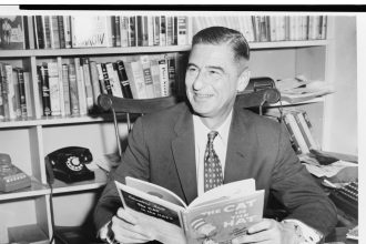 7 Authors Who Wrote Under a Pen Name and Why They Chose To