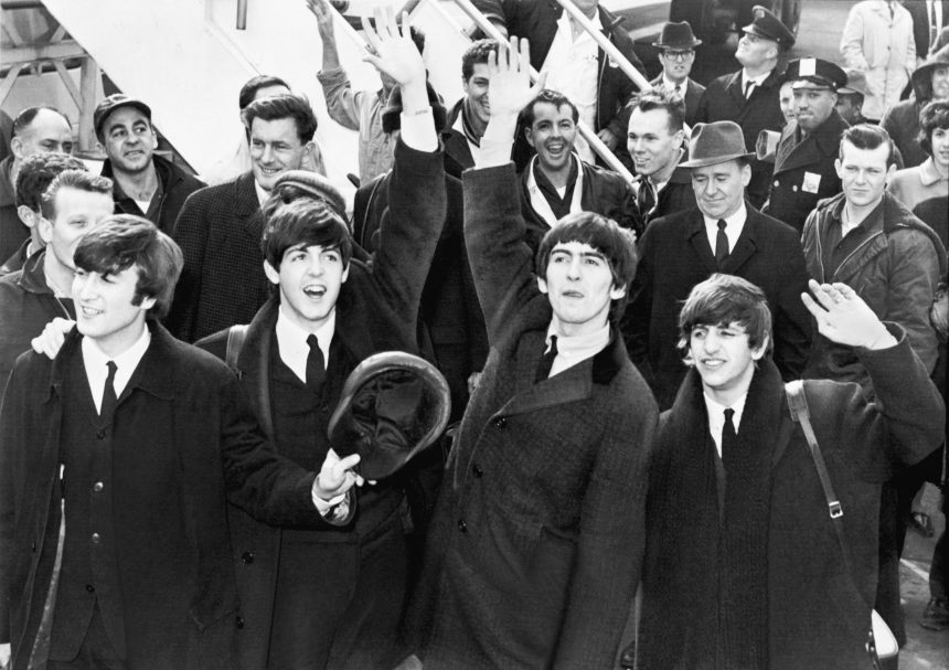 6 Musicians Who Were Session Players Before Their Solo Careers