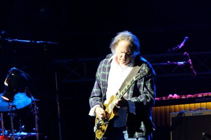 3 Albums That Were Recorded Live but Released as Studio Records